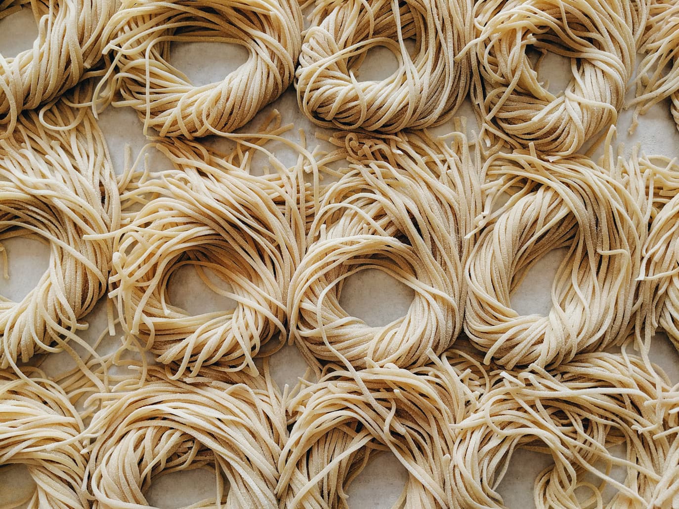 Fresh spaghetti noodles